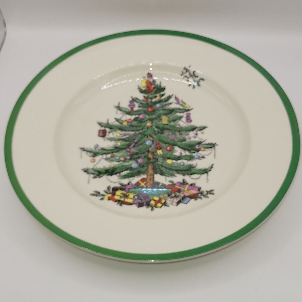 NWT Spode Christmas Tree 10" Dinner Plate S3324-A9 Holiday Decor 2009 Sm Stain